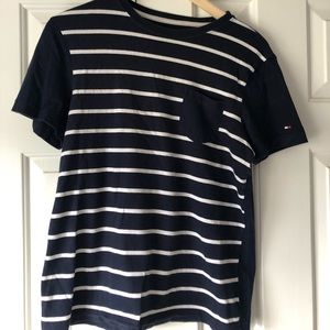 Small Tommy Hilfiger tee